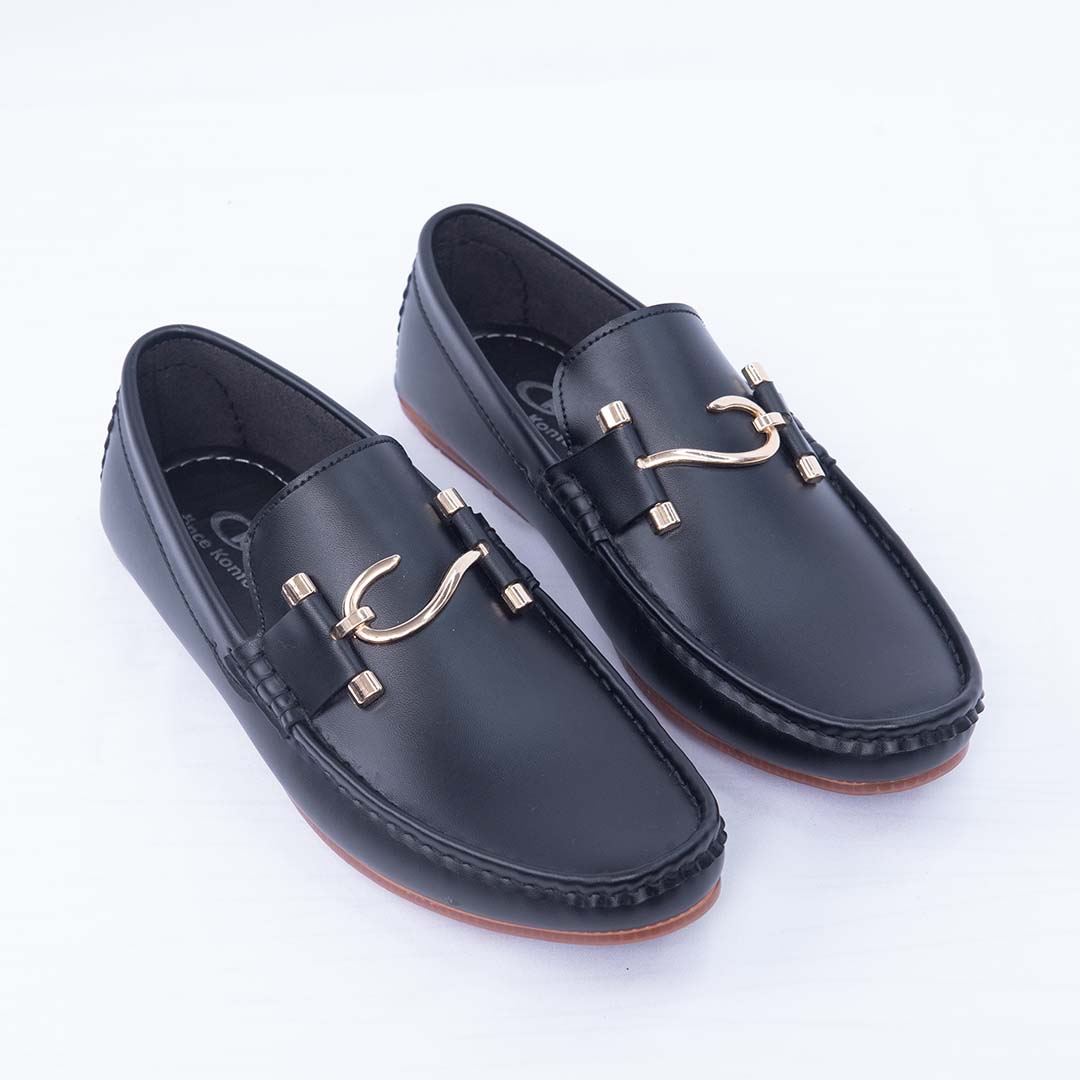 S-Buckle Black Loafer